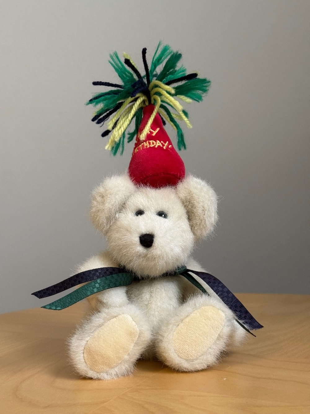 Vintage c2001 Happy Birthday Bear Plushie 8.5" by Boyds Bears